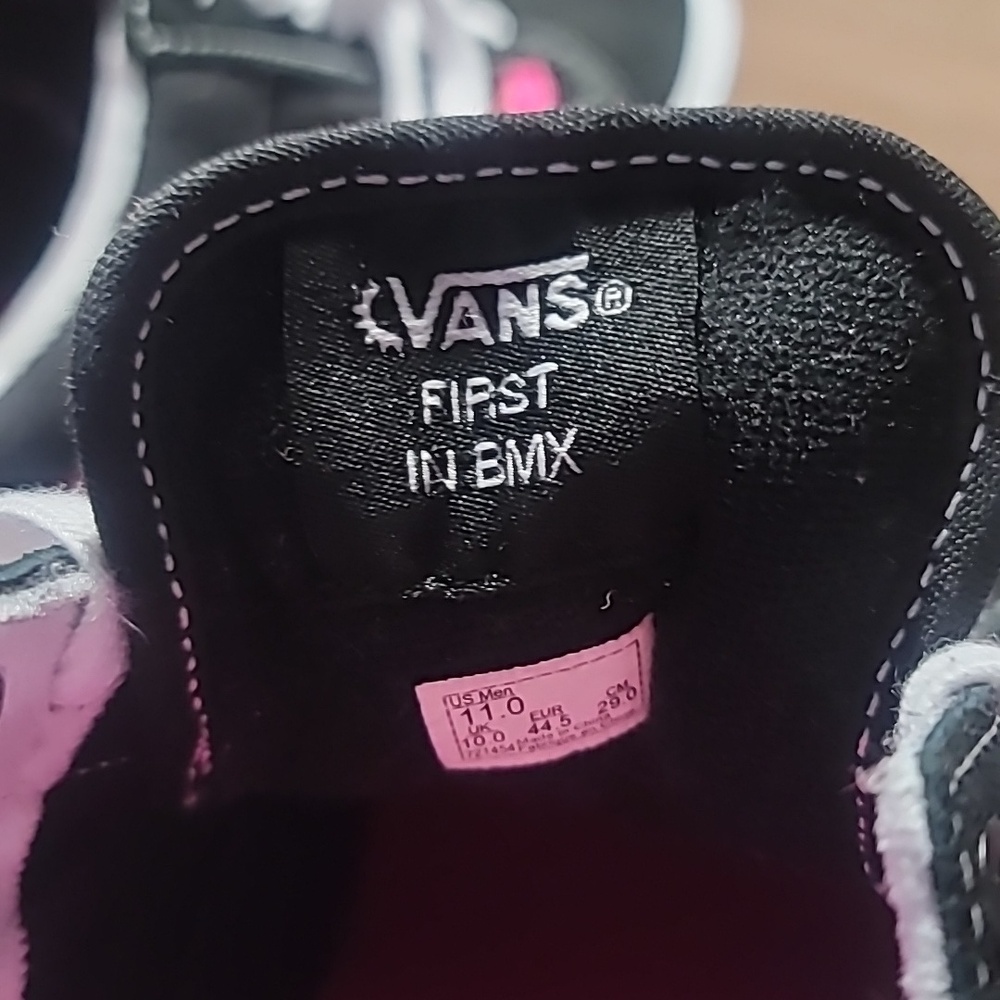 Men's size 11 "First in BMX" VANS. Old Skool pre-owned, like new, wore 3 times. - Picture 4 of 6